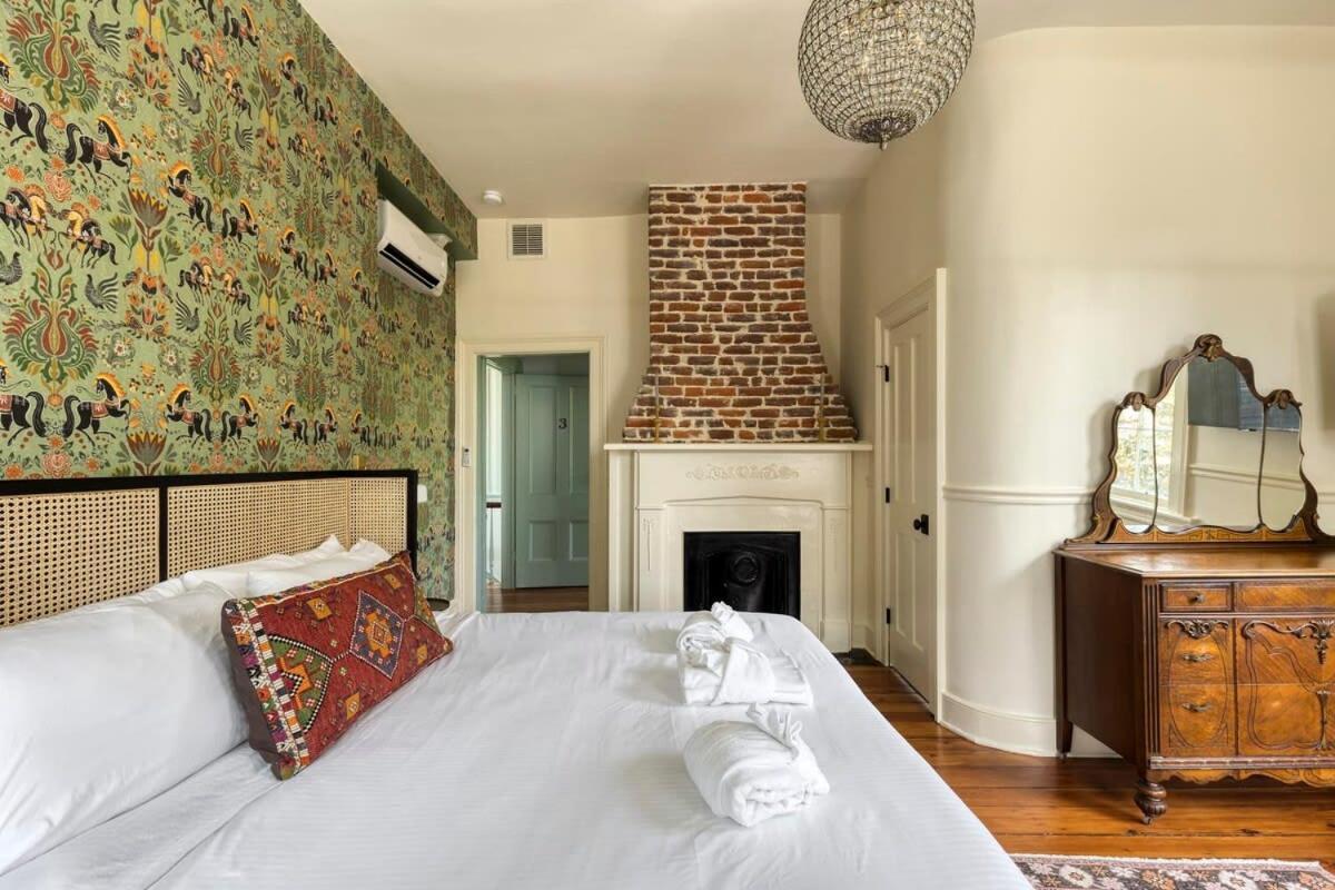 The Ashley Veranda King Suite With Breakfast Чарльстон Экстерьер фото