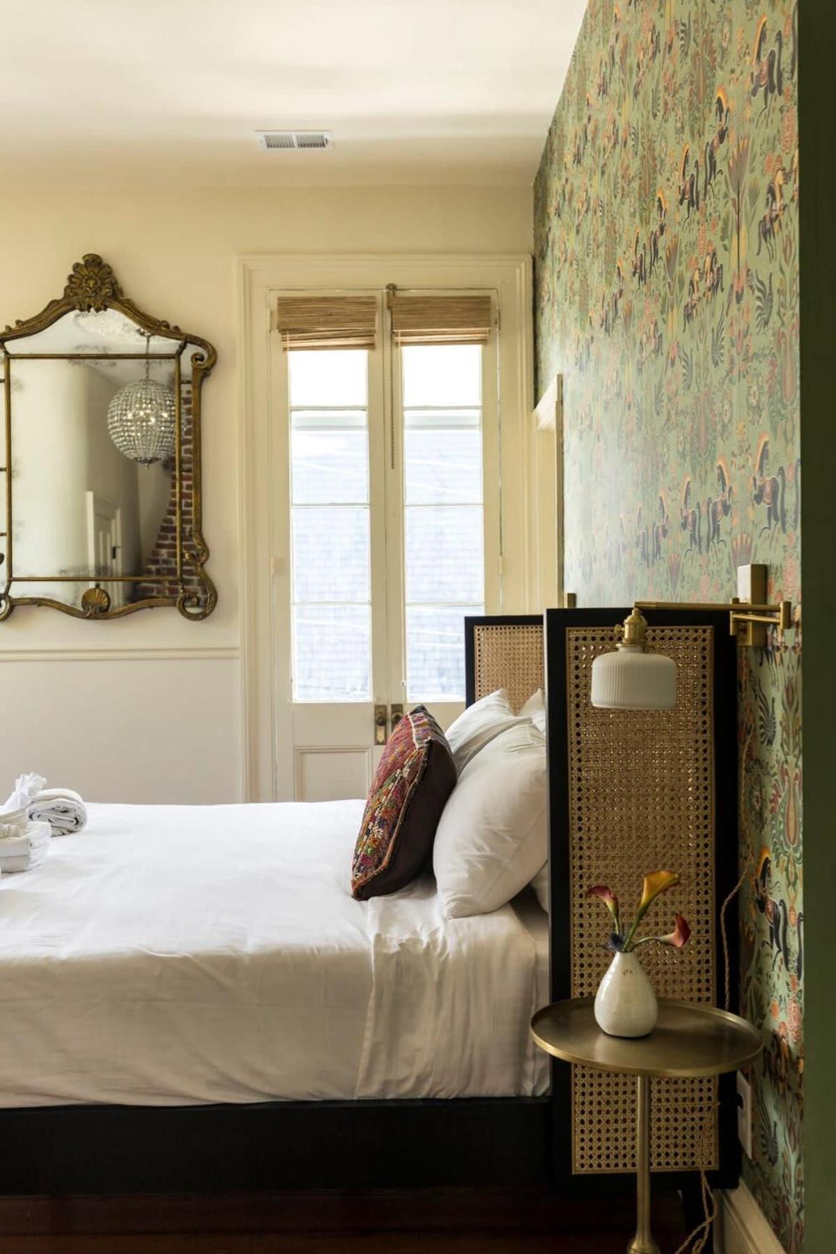 The Ashley Veranda King Suite With Breakfast Чарльстон Экстерьер фото